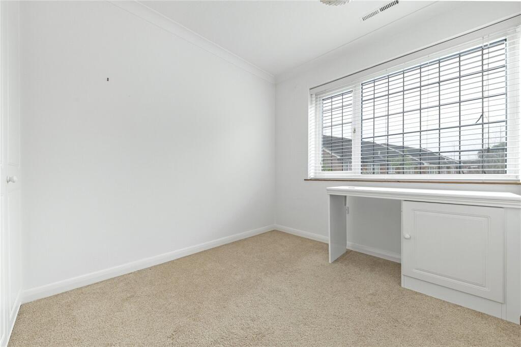 Additional image 18 of Kinnaird Avenue, Bromley, BR1