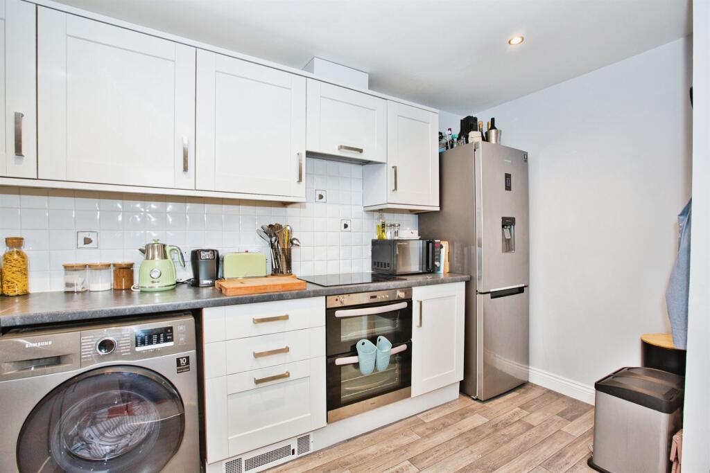 Additional image 8 of Hawks Rise, Yeovil