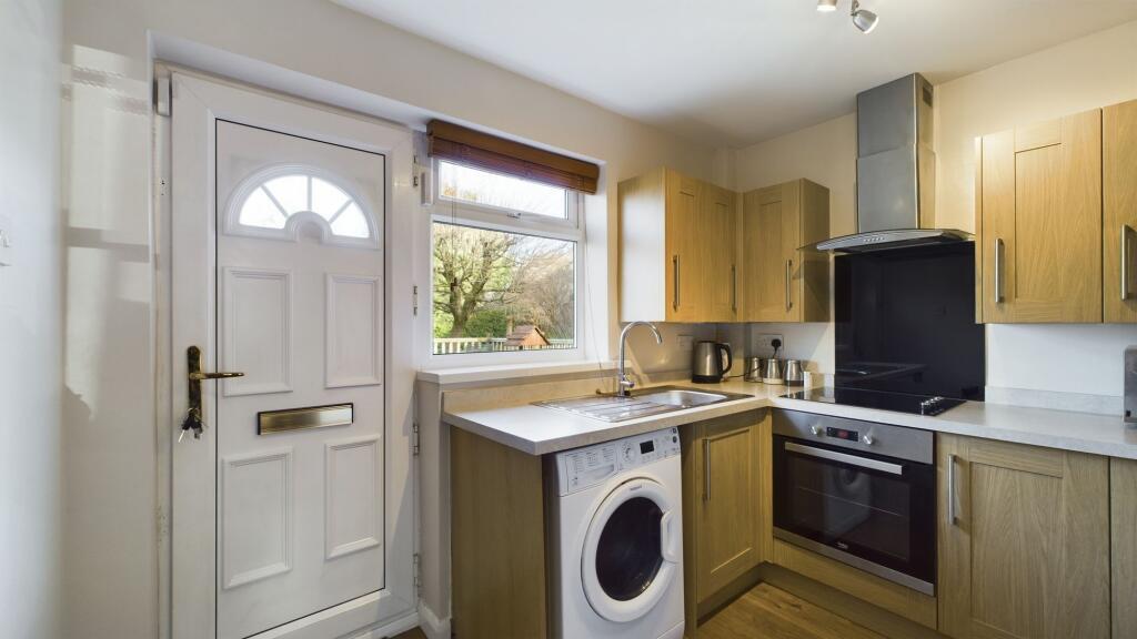 Additional image 9 of Moore Avenue, Bradford, BD7