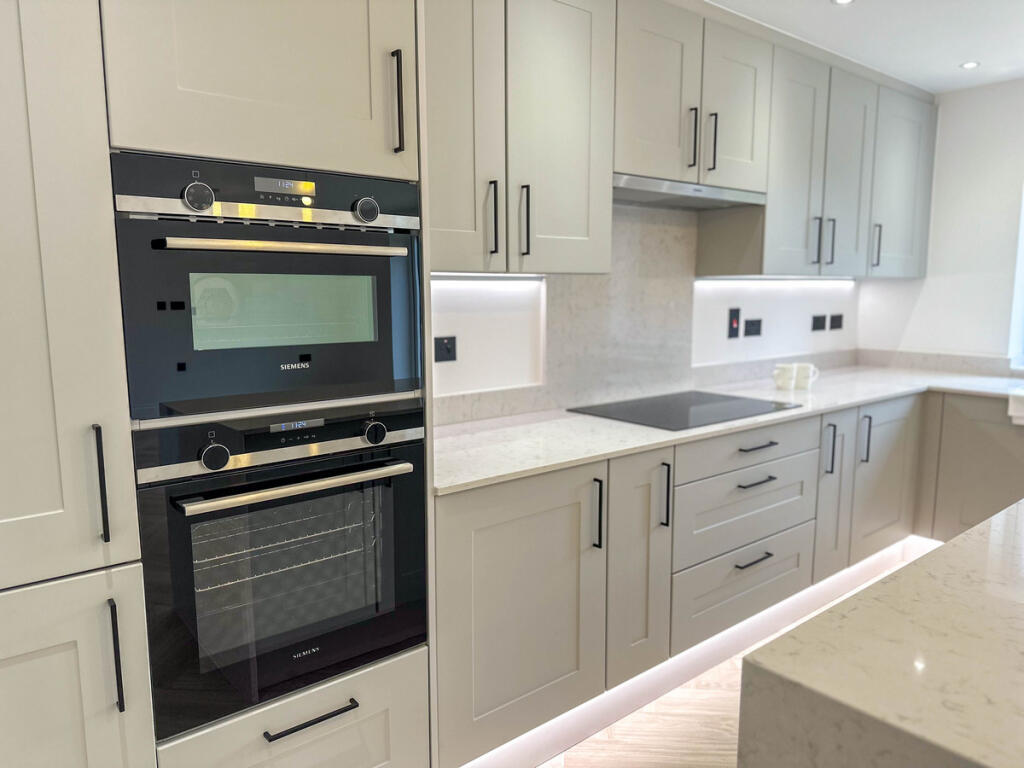 Additional image 17 of Hayfield Lodge, New Road, Over, CB24