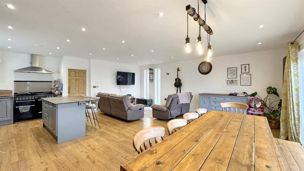 Additional image 23 of Mellstock Road, Oakdale