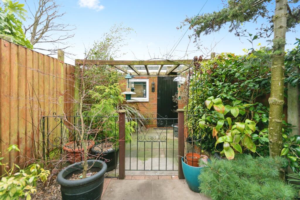 Additional image 8 of Wharfdale Road, Birmingham, West Midlands, B11