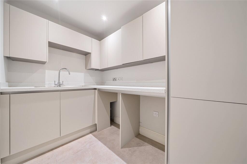 Additional image 10 of Bromley Road, Beckenham