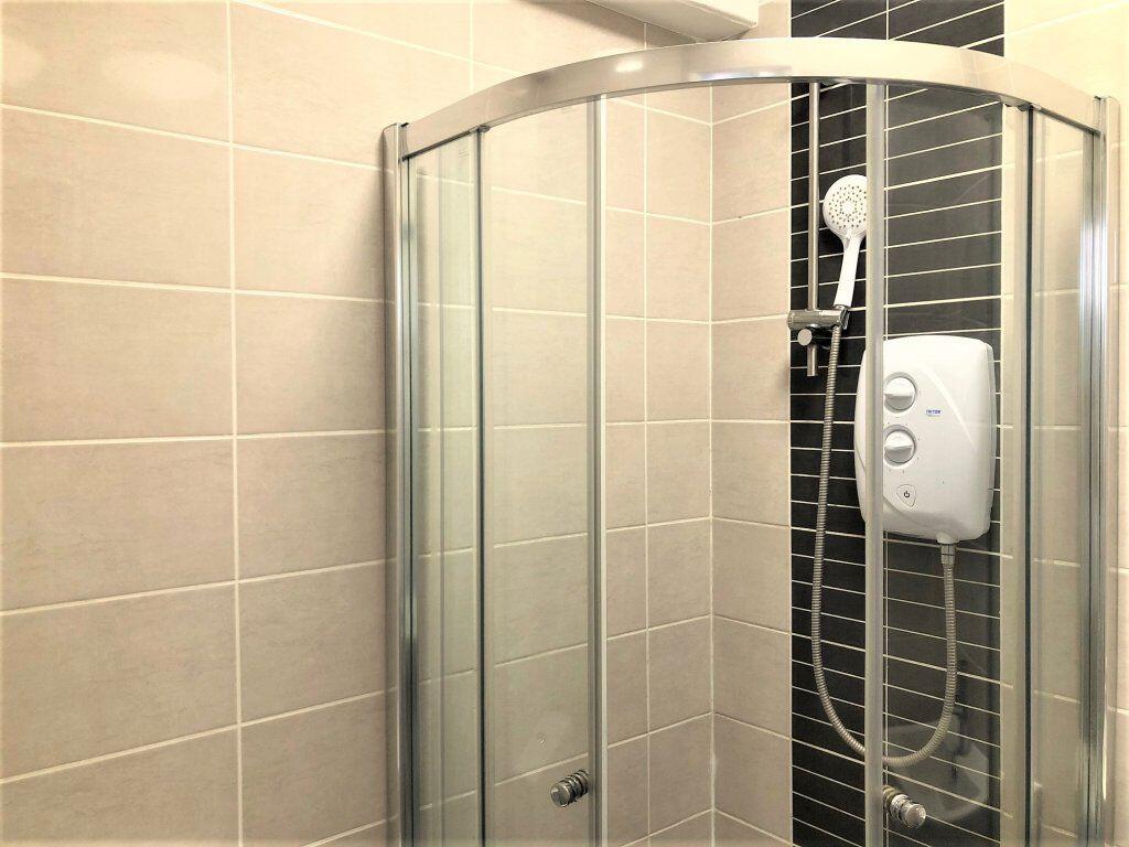 Additional image 7 of York Avenue - P1070