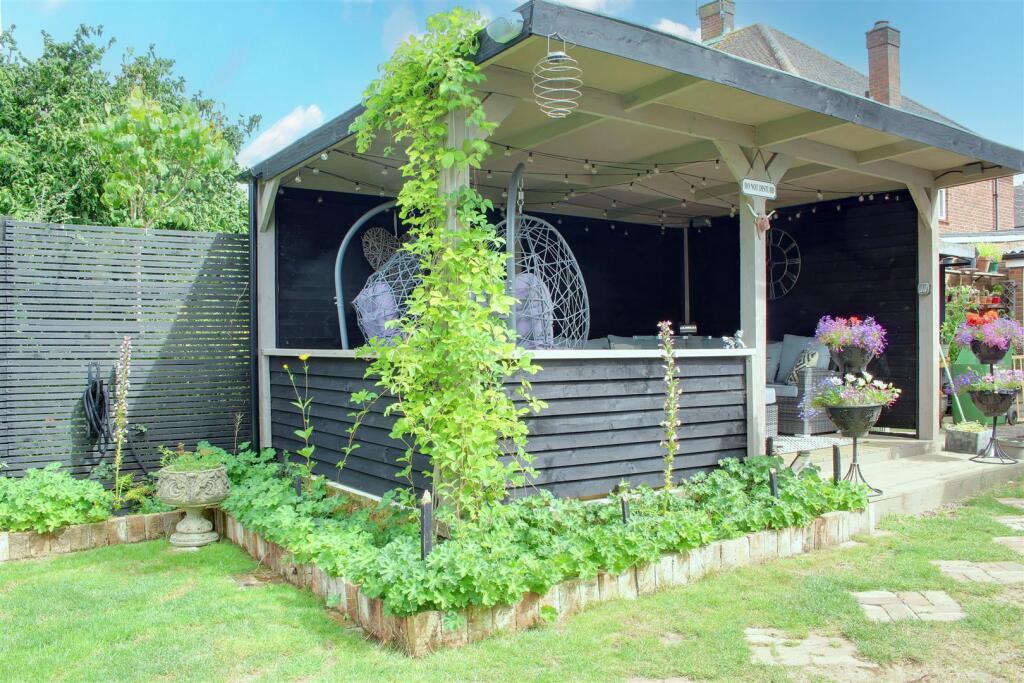 Additional image 19 of Bluebridge Road, Brookmans Park