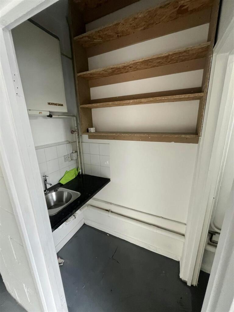 Additional image 4 of 12 Fiddlebridge Industrial Centre, Lemsford Road, Hatfield, AL10 0DE