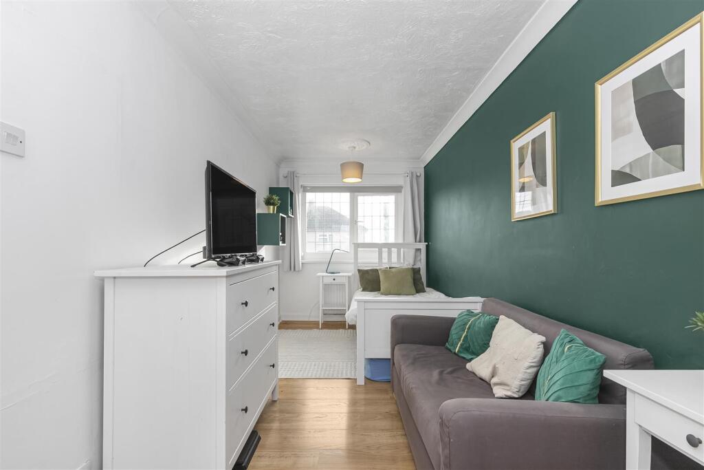 Additional image 10 of Park Avenue, Winterbourne, Bristol
