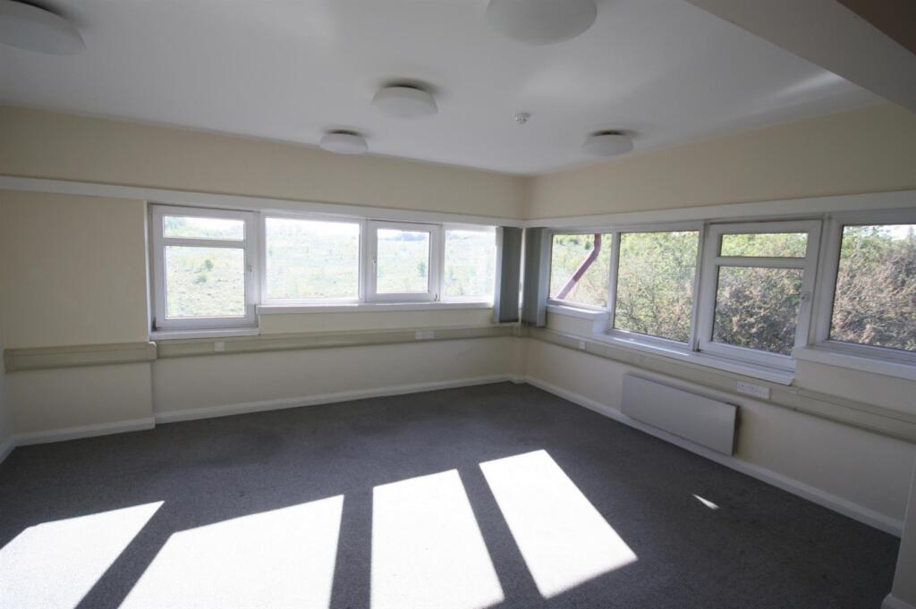 Additional image 5 of Tything Road East, Alcester B49 6ER