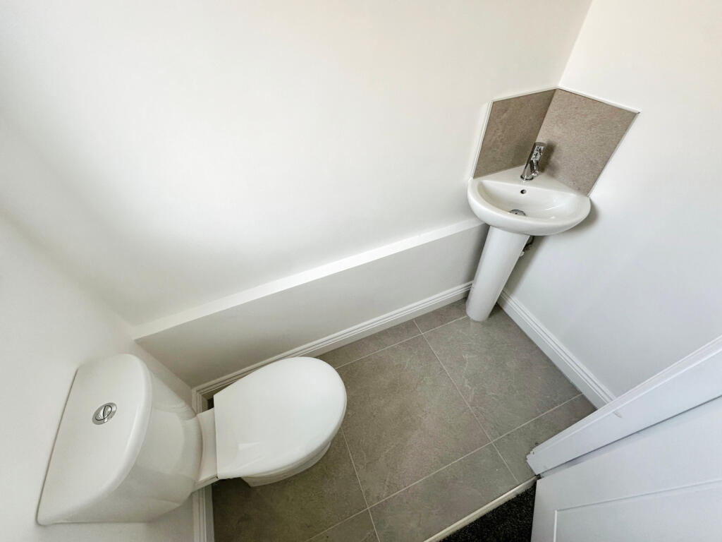 Additional image 12 of Saddle Close, Fagley Lane, Bradford, West Yorkshire, BD2