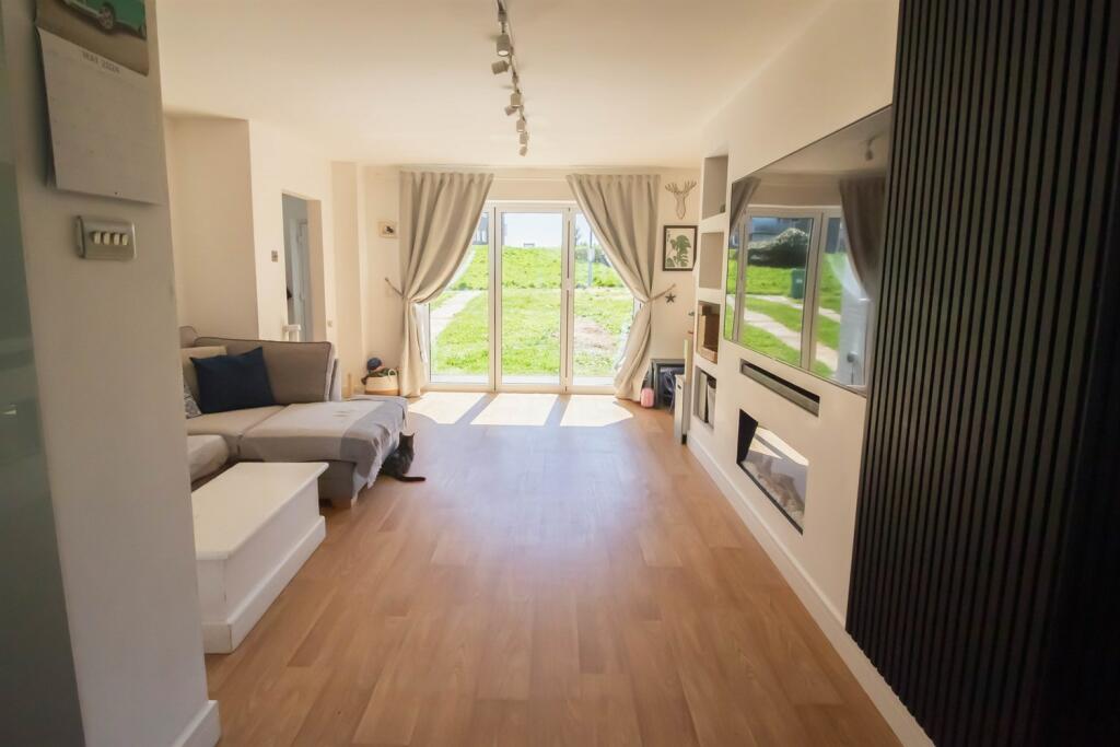 Additional image 7 of Green Lane, BN25