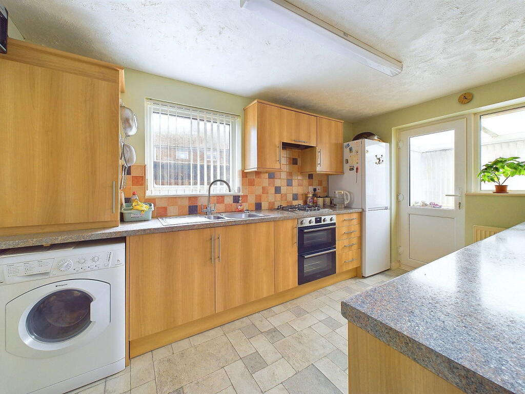 Additional image 11 of Meadow Road, Worthing BN11 2SE