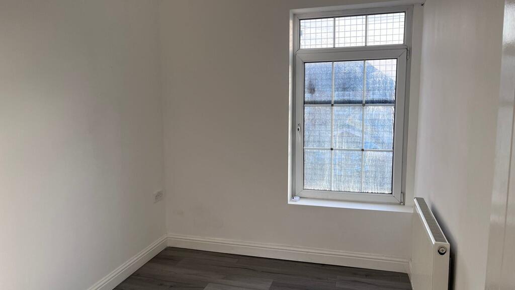 Additional image 14 of 806 Bury Road, Bolton, BL2 6PA