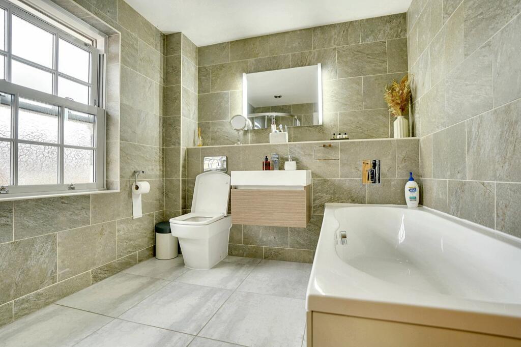 Additional image 8 of Arborfield Drive, Newmarket, CB8