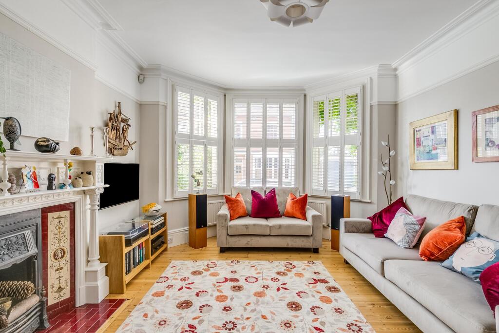 Additional image 18 of Hall Place Gardens, St Albans, AL1