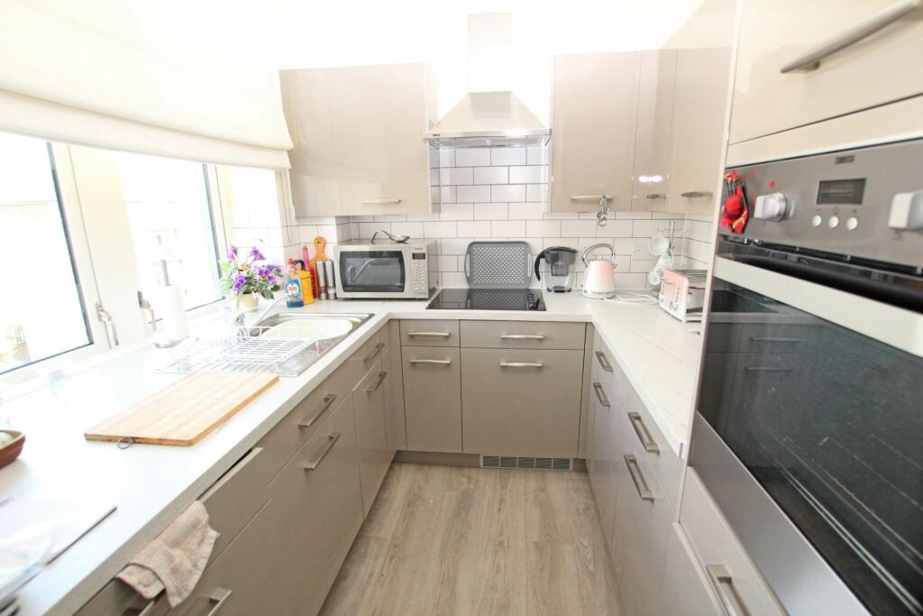 Additional image 9 of Southfields Road, Eastbourne, BN21 1AF