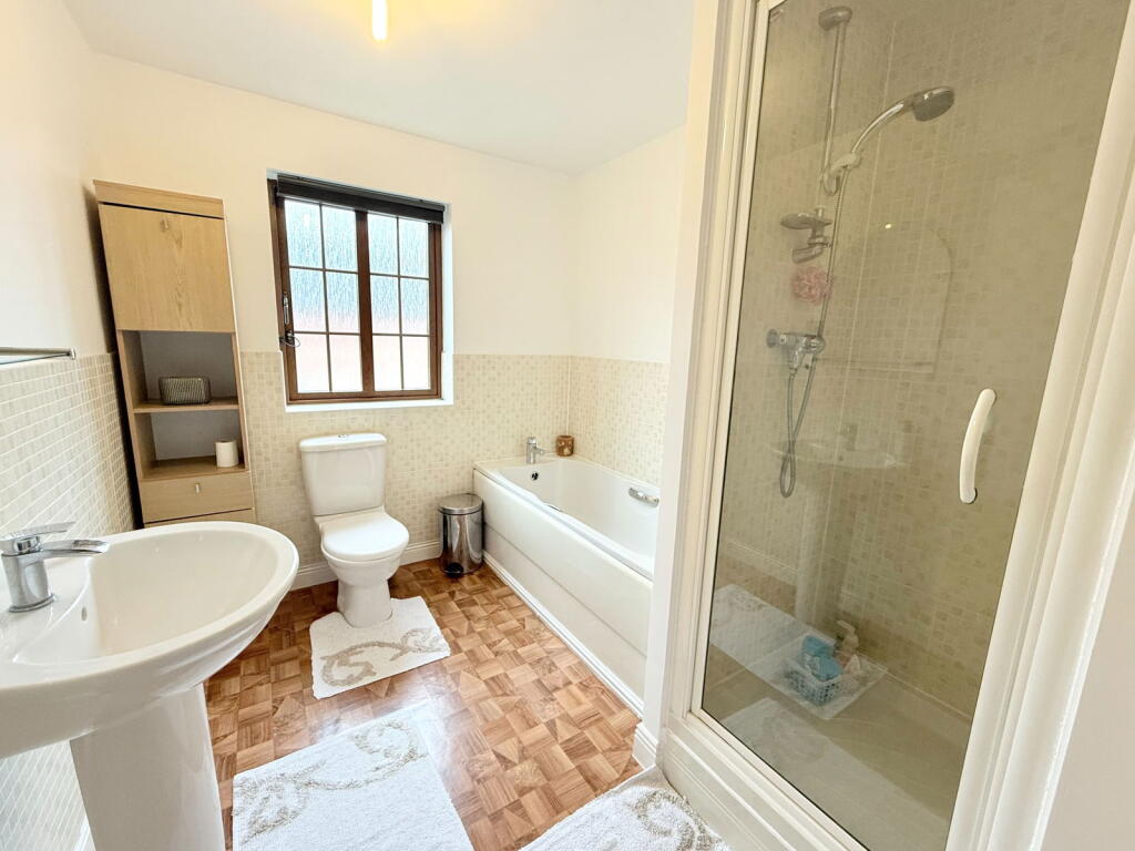 Additional image 24 of Sandy Hill Rise, Shirley