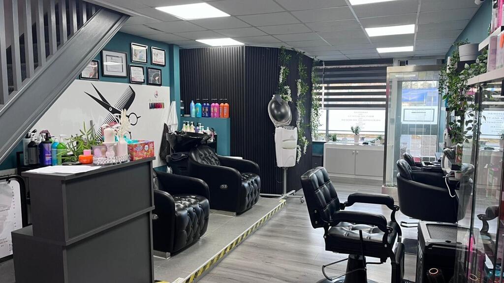 Additional image 2 of 806 Bury Road, Bolton, BL2 6PA