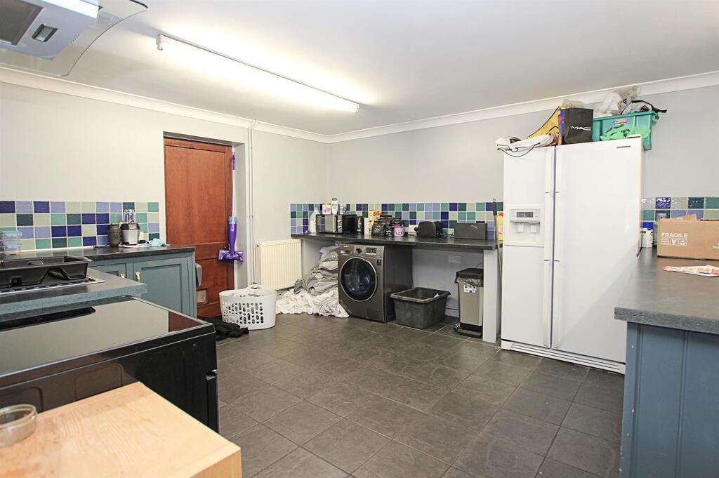 Additional image 4 of Hill Close, Newmarket