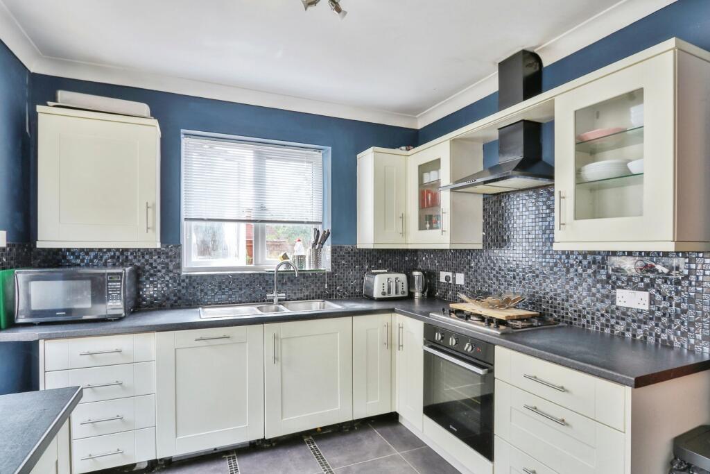 Additional image 4 of Craigmoor Avenue, Bournemouth, Dorset, BH8