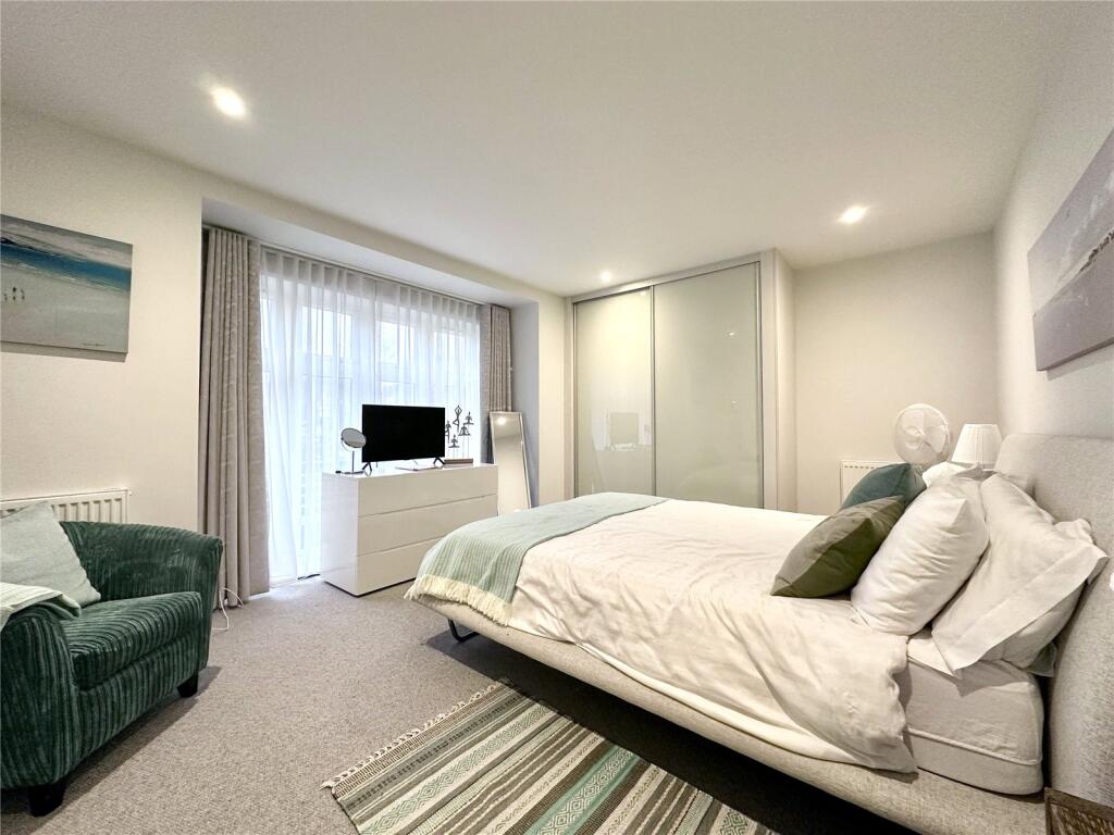 Additional image 5 of Lymington Road, Highcliffe On Sea, Christchurch, Dorset, BH23