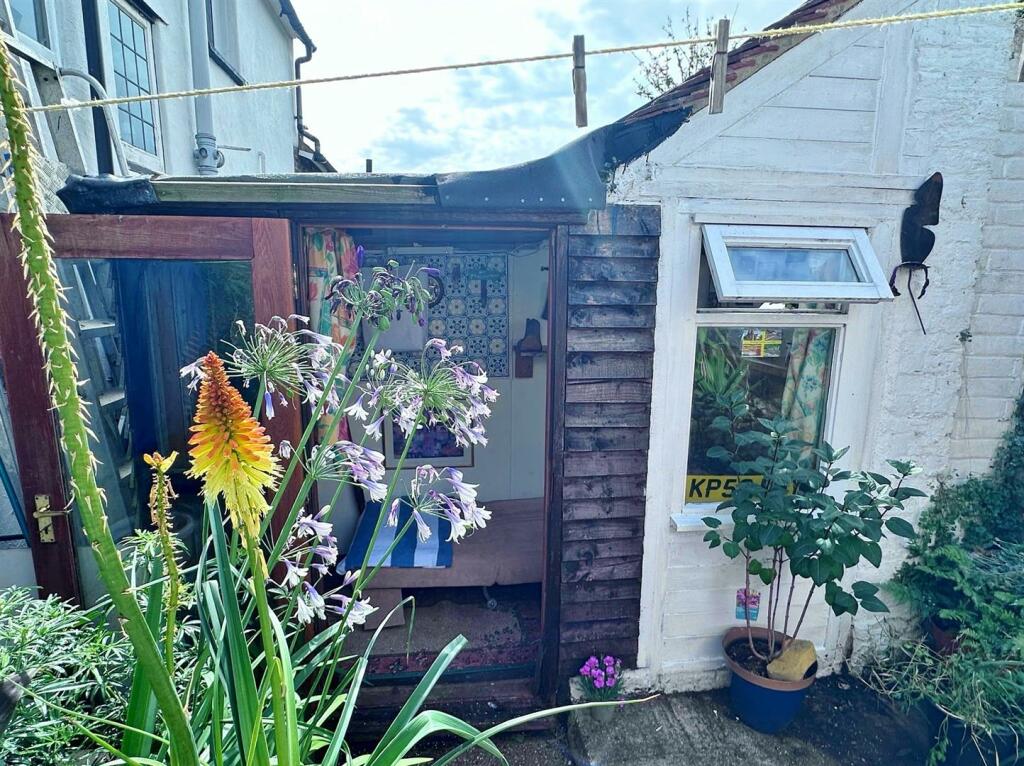 Additional image 15 of Watts Lane, Eastbourne