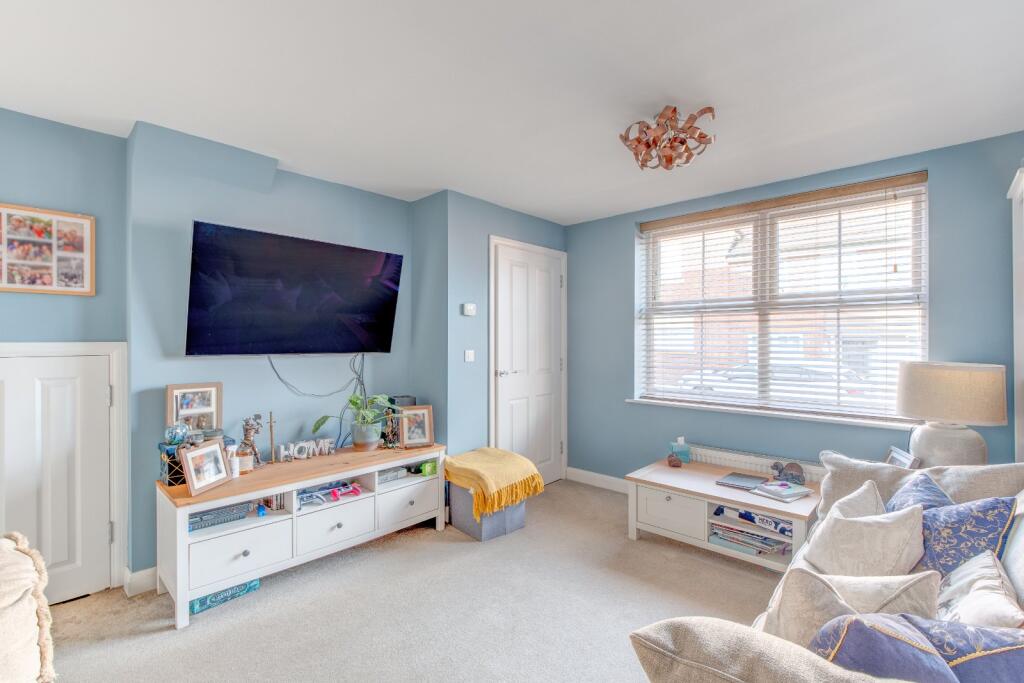 Additional image 3 of Oakdale Close, Wirehill, Redditch, B98