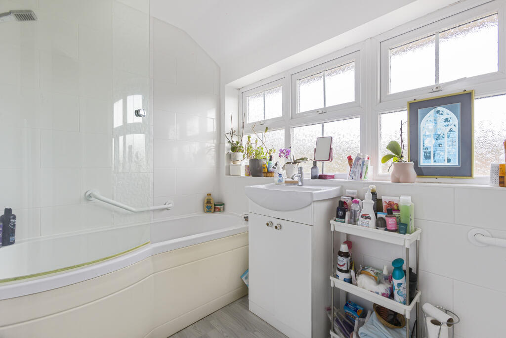 Additional image 15 of Howlands, Welwyn Garden City, Hertfordshire, AL7 4RA