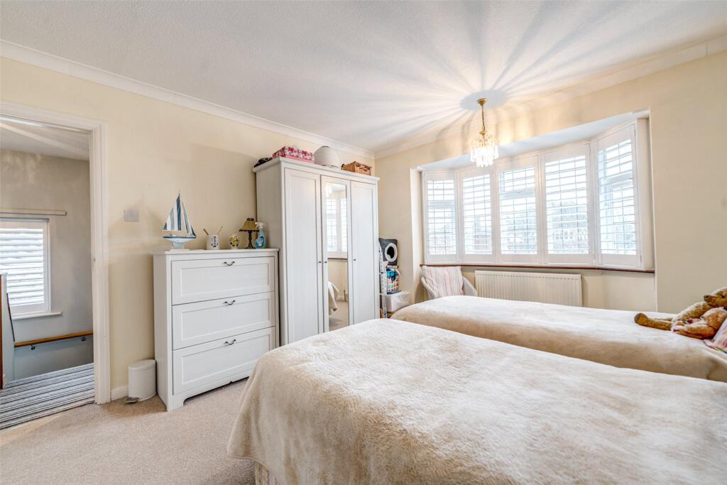 Additional image 13 of Alinora Avenue, Goring-by-Sea, Worthing, West Sussex, BN12