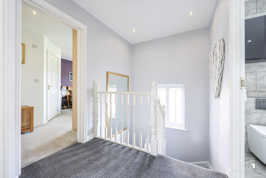 Additional image 18 of School Walk, Tamworth