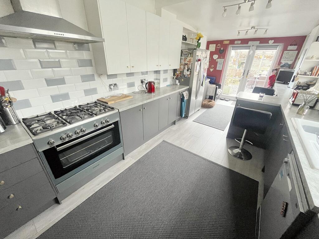 Additional image 34 of Oxford Street, Nantgarw, Cardiff