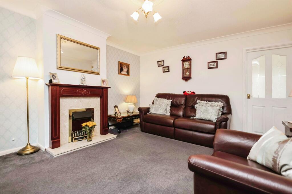 Additional image 3 of Foxglove Crescent, Birmingham