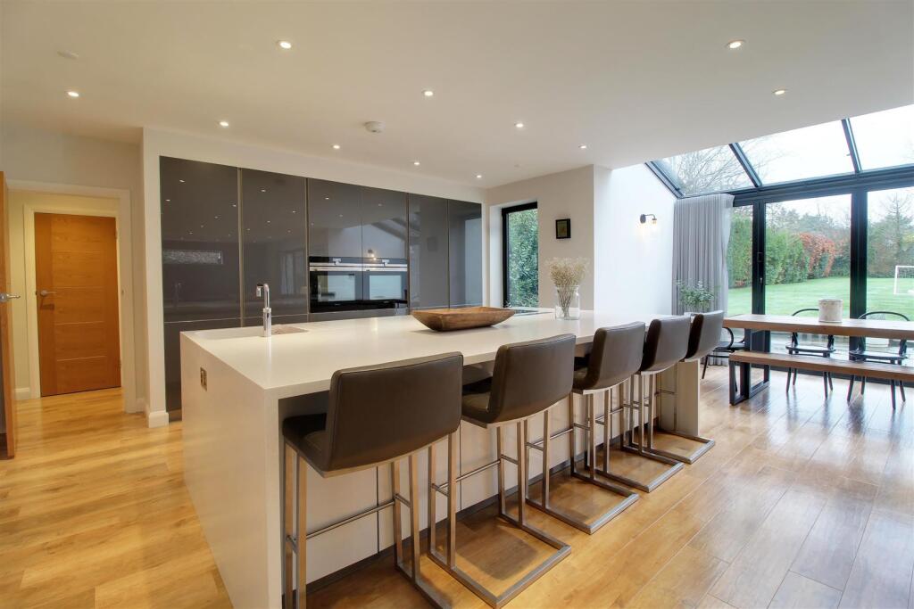 Additional image 6 of Mymms Drive, Brookmans Park