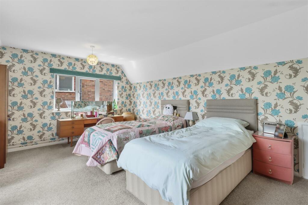 Additional image 20 of Willingdon Road, Eastbourne