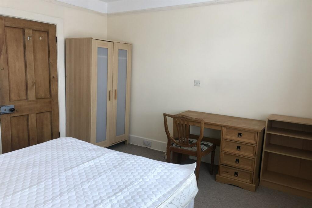 Additional image 6 of 4 bedroom House in Winton