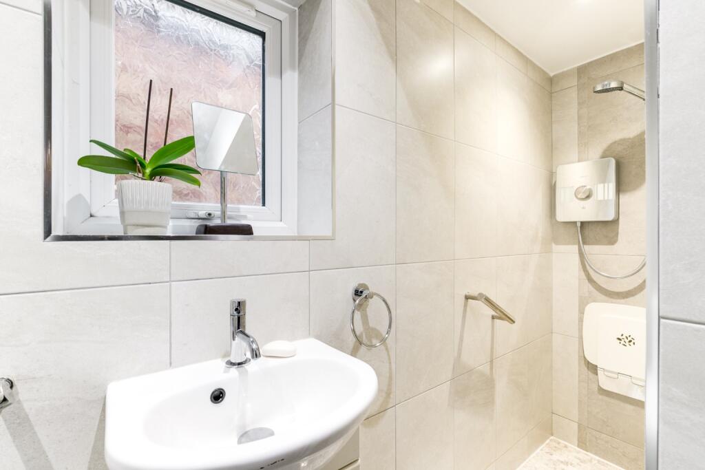 Additional image 11 of Peartree Lane, Welwyn Garden City, Hertfordshire, AL7