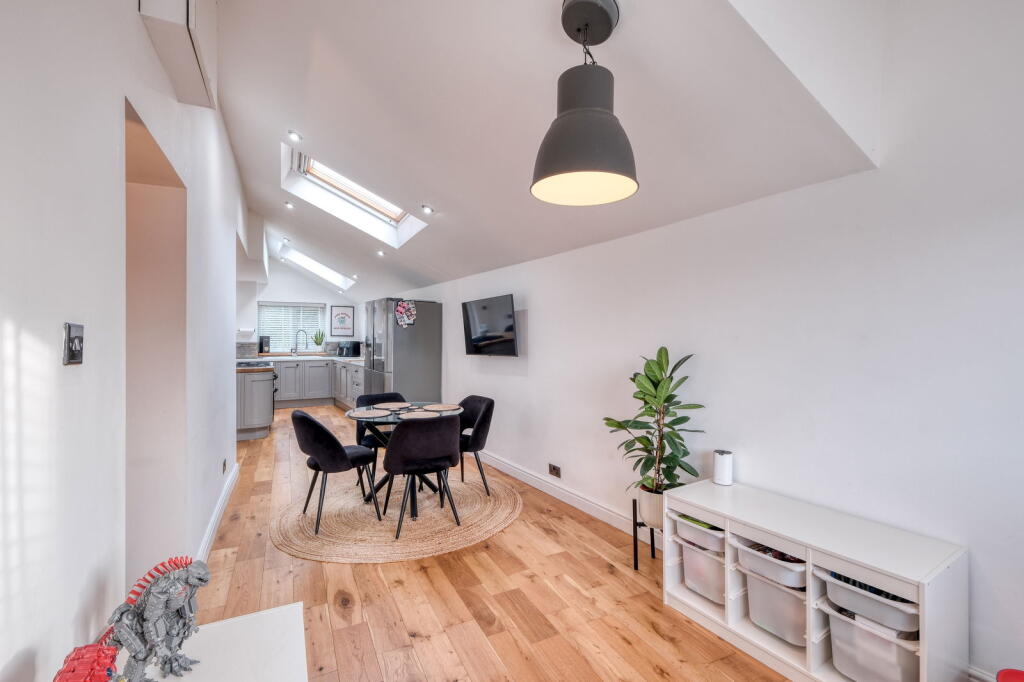 Additional image 3 of Barley Mow Lane, Catshill, Bromsgrove, B61 0LP