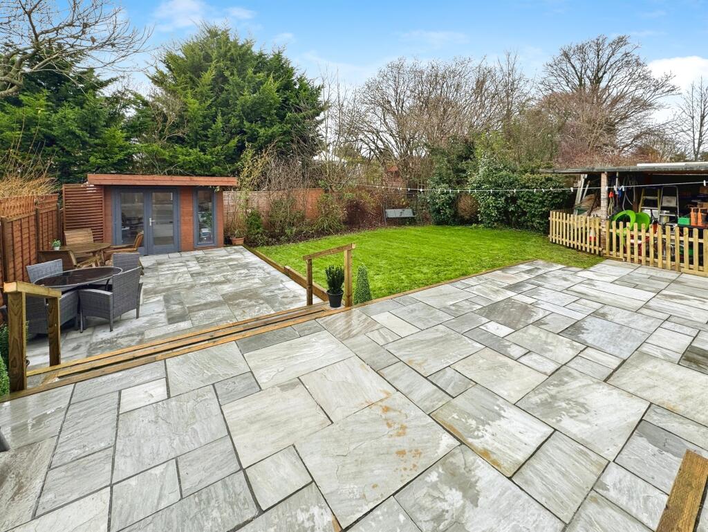 Additional image 4 of De Vigier Avenue, Saffron Walden