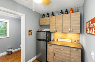 Additional image 5 of 40100 Shore Rd