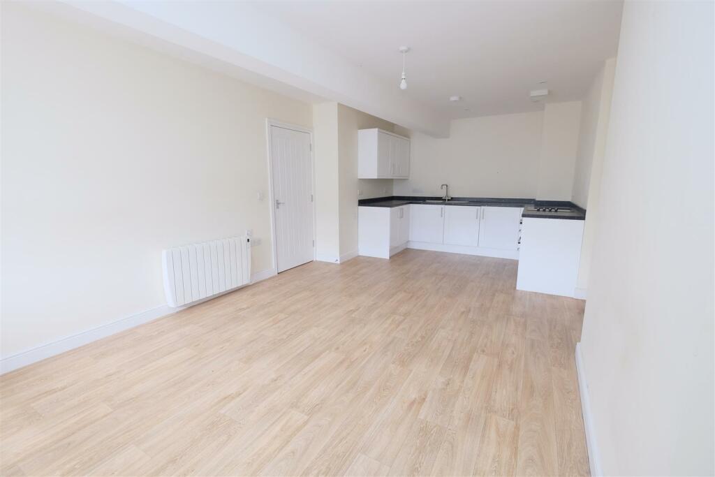Additional image 4 of TENANTED FLAT | MIDSOMER NORTON