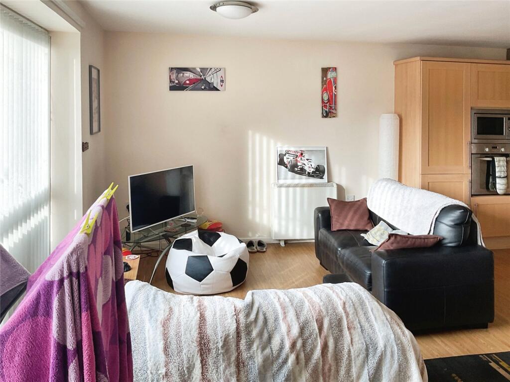 Additional image 3 of Brackendale, Bradford, West Yorkshire, BD10