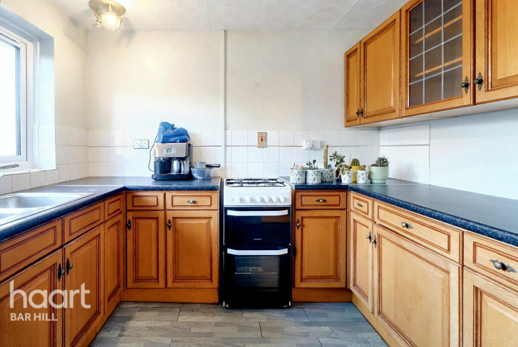 Additional image 10 of Queen's Close, Over