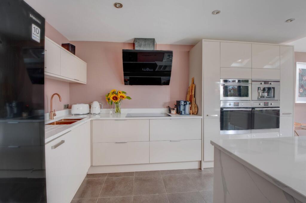 Additional image 17 of Avon Close, Bromsgrove, Worcestershire, B60