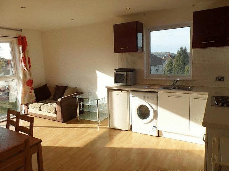 Additional image 6 of Spacious 2 Bedroom first floor Investment property close to University Buildings.