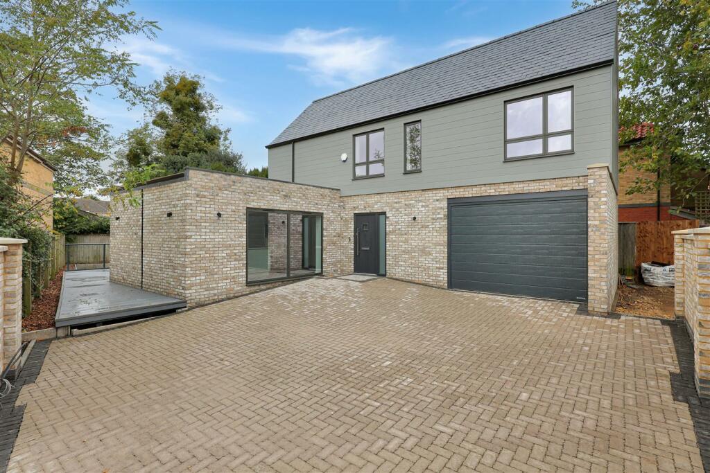 Additional image 24 of Station Road, Histon