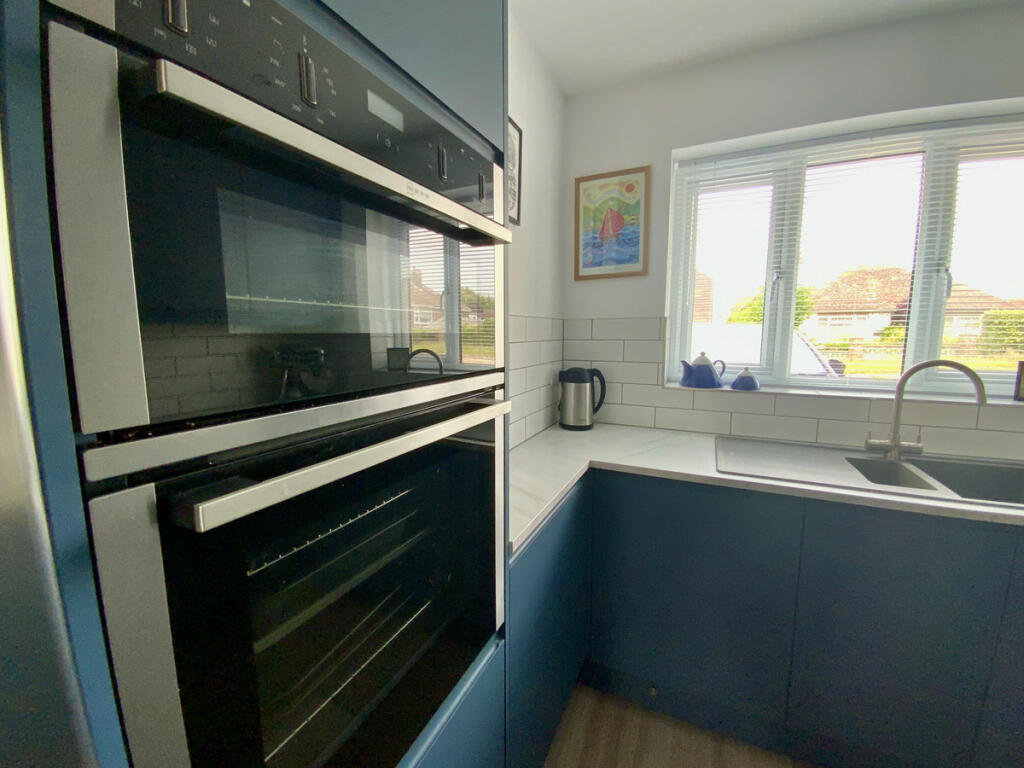 Additional image 8 of Hoddern Avenue, Peacehaven, BN10