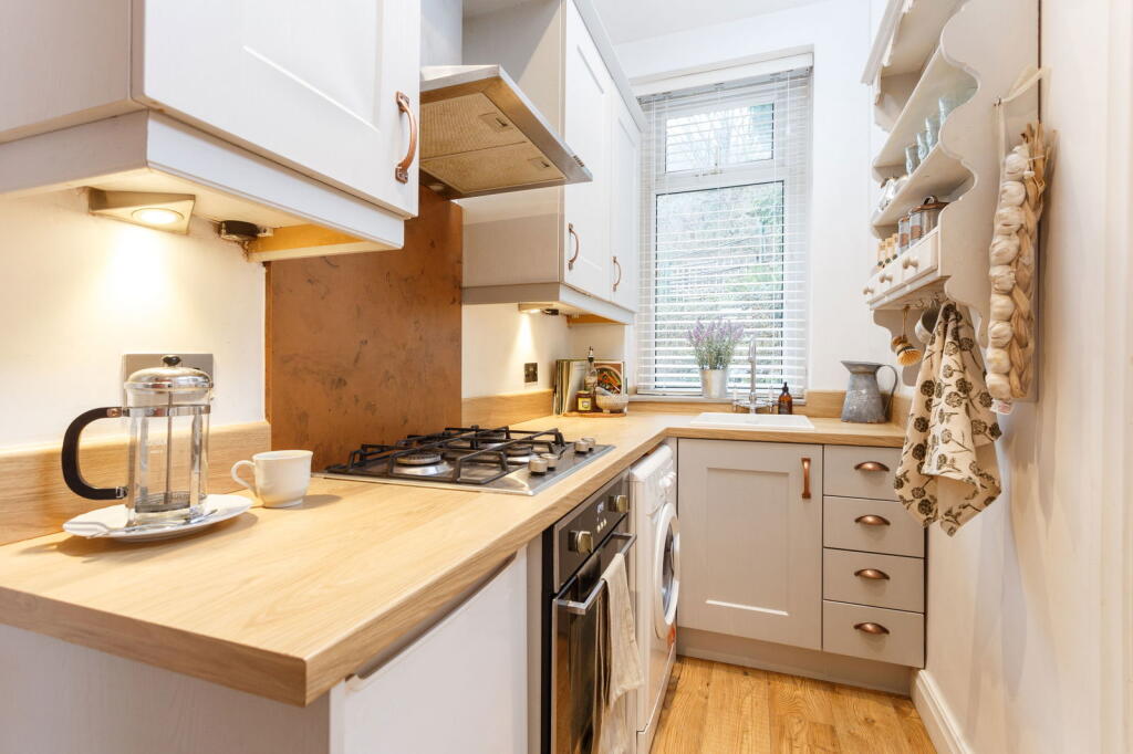 Additional image 9 of Bankside Terrace, Baildon, BD17 7NF