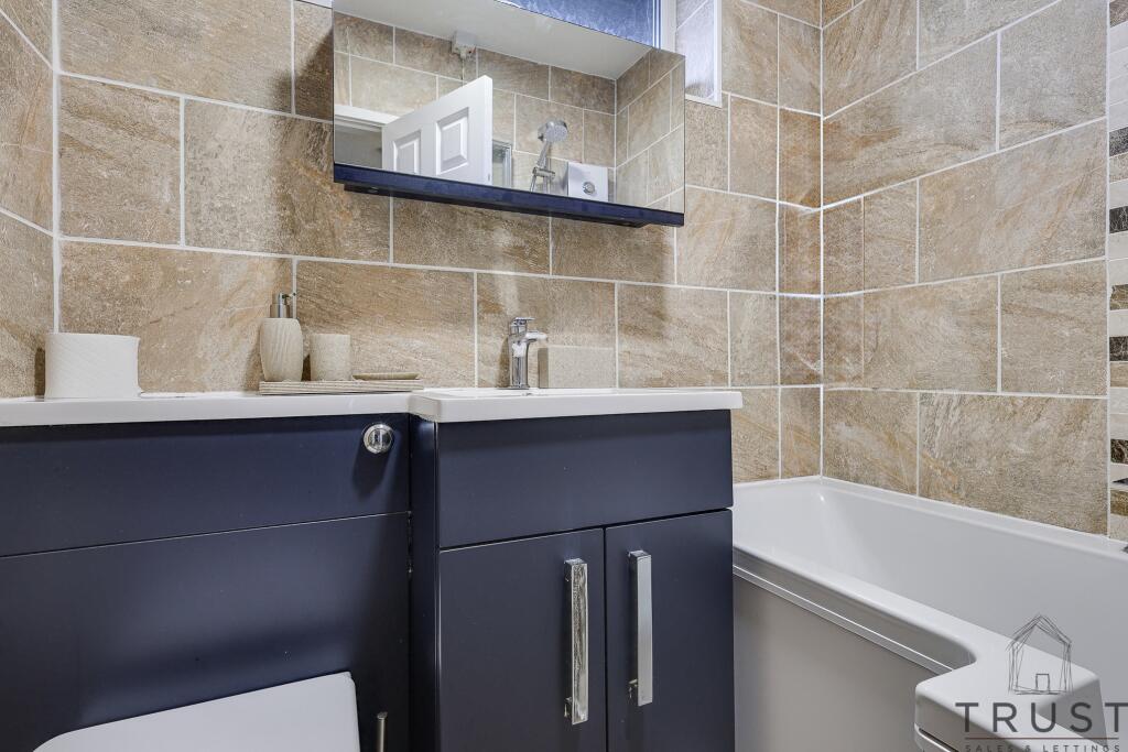 Additional image 20 of Links Avenue, Cleckheaton