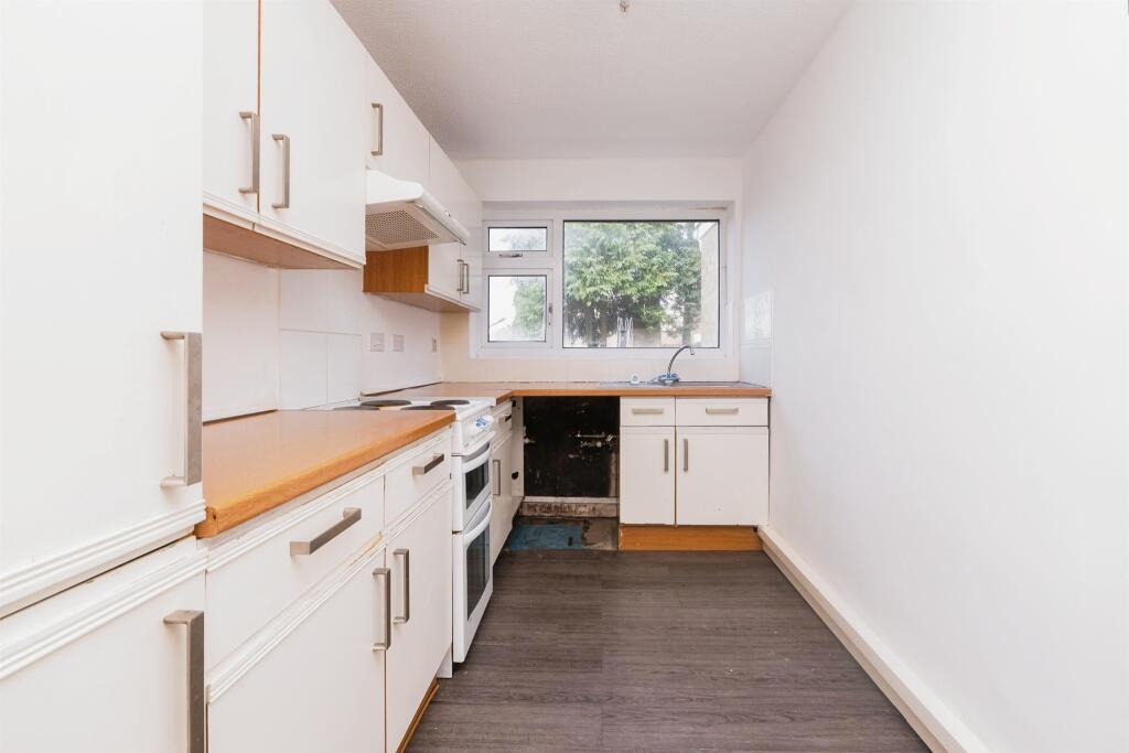 Additional image 6 of Chiltern Close, Warmley, Bristol