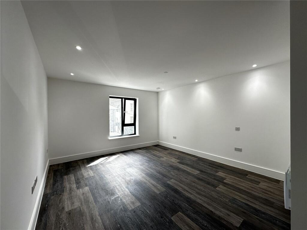 Additional image 7 of Park Place, Cardiff, CF10