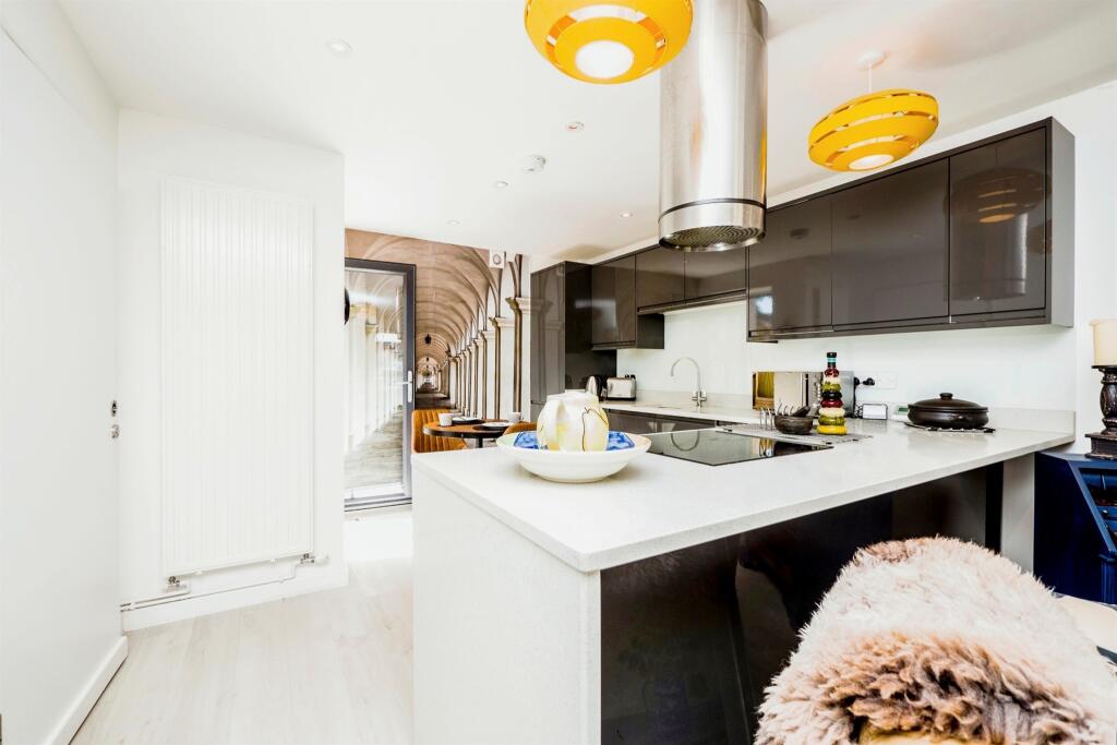 Additional image 14 of Sir Walter Mews, Cardiff